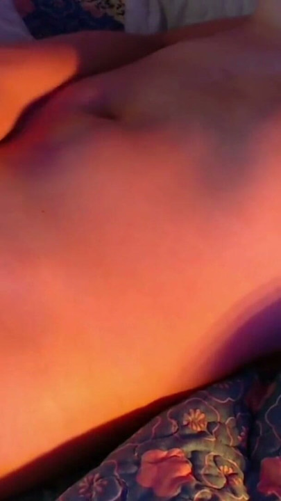 Mi prima me manda videos tocándose la concha y se le pone re mojada | Clip 1