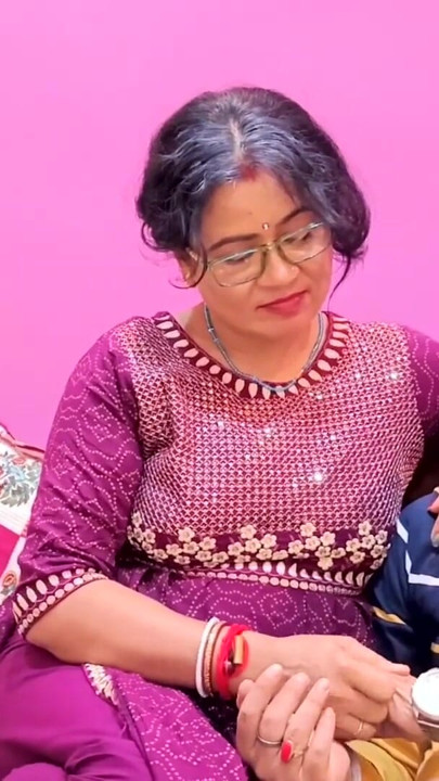 Jab yaşındaki öğretmen sara hua pussy fuck karte hain koi öğrenci, bu yüzden apne büyük penis se | Klip 1