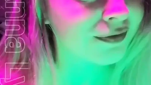 Meine titten in zeitlupe