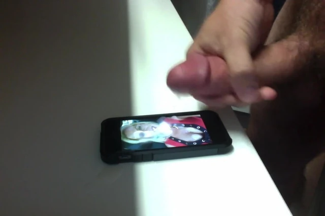 Phone Facial for Jenny Jizz
