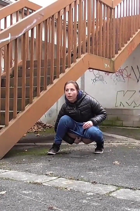 Antonia Looks Around by Got2Pee where girls come to piss