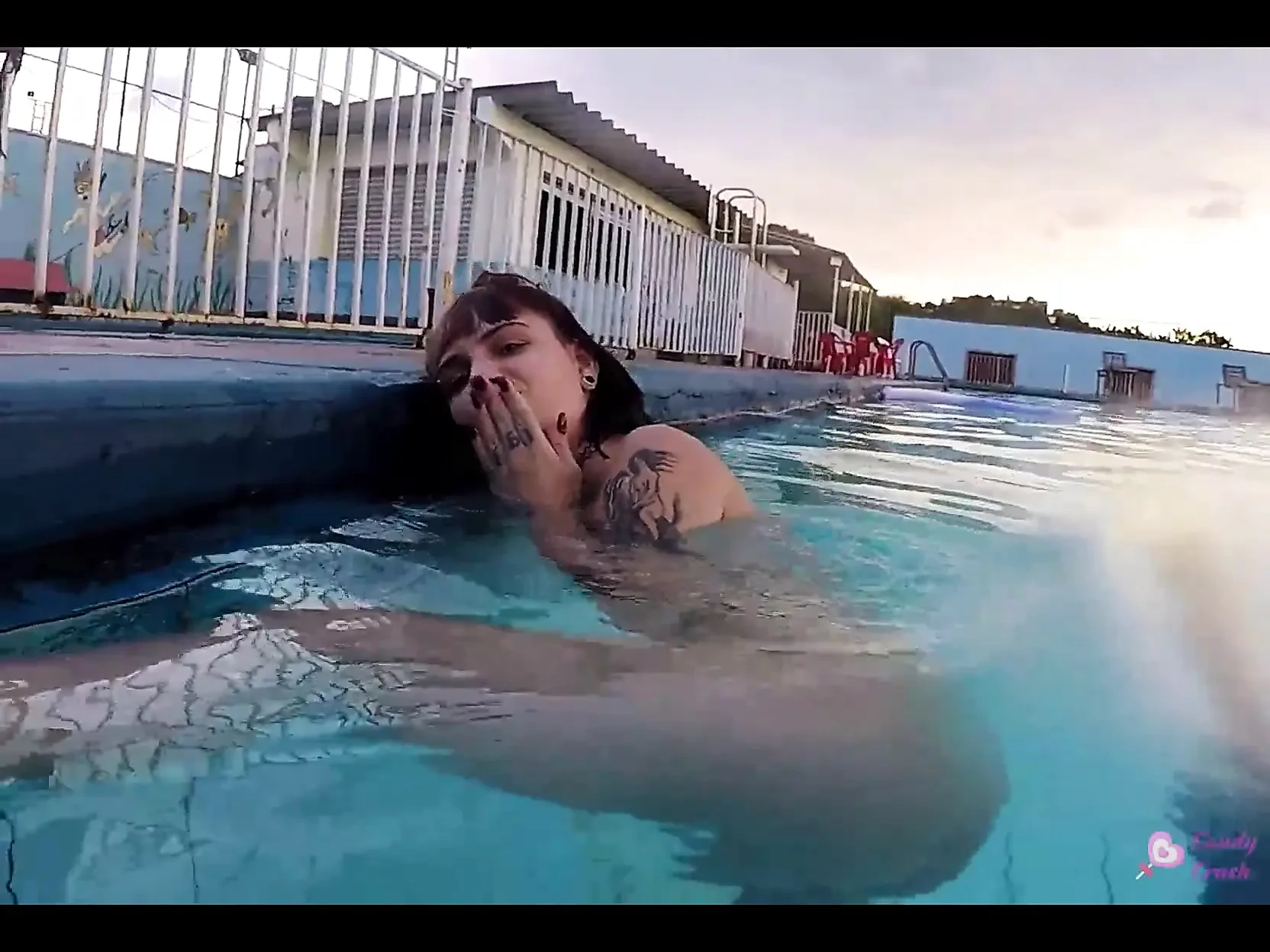 candy crush,candy kush - teen,underwater