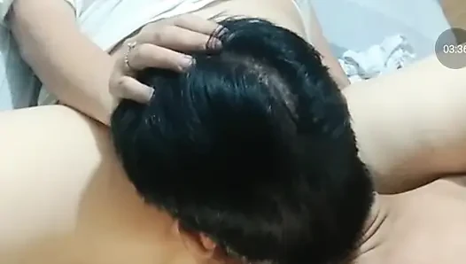 Dia sedang dalam proses untuk membuat orgasme