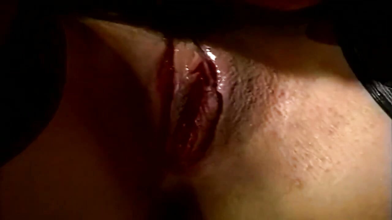 Intense Pussy Licking and Fingering to Orgasm