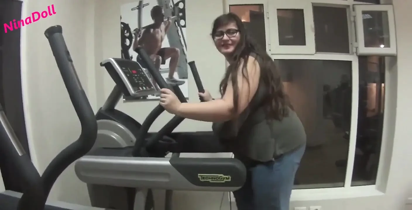 My Huge Tits Fell Out of My Shirt While Working Out