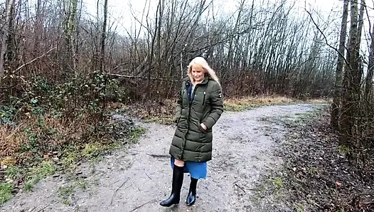 Лизни мои резиновые сапоги