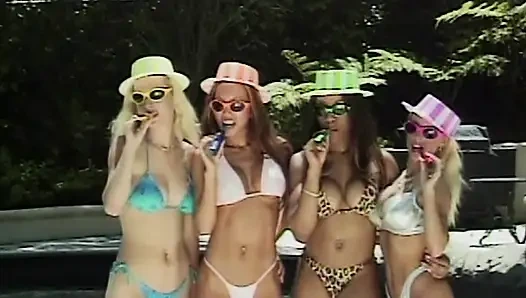 Interrassische Kız Öğrenci Yurdu Partisi Pool