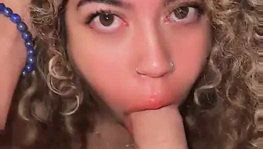 Kız arkadaşların Snapchat anılarını kontrol ettiğinde
