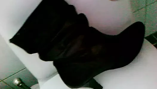 Cum on Shoe