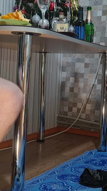 Must-see moment from "real meeting of a married couple with a lover for Christmas"