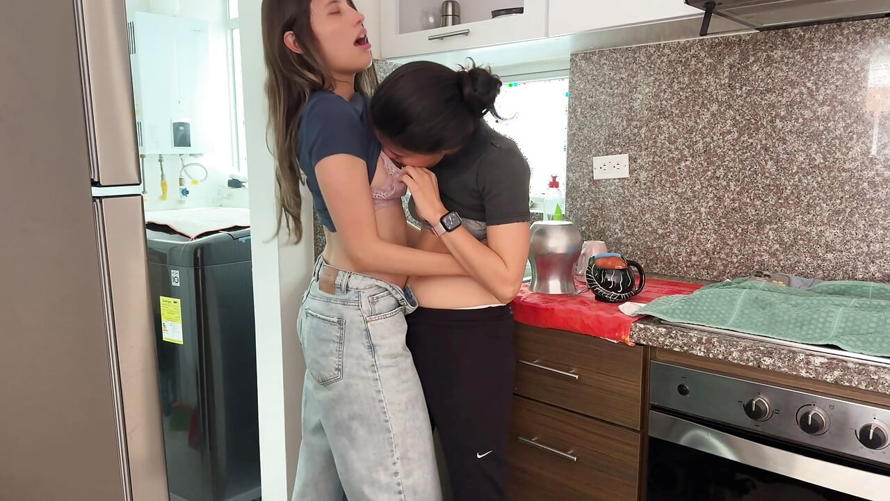 Kompilasi lesbian Latin panas