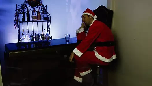 River Lynn Fucks Bad Santa Hard Until She Cums - Bad Santa Porn Cosplay Parody