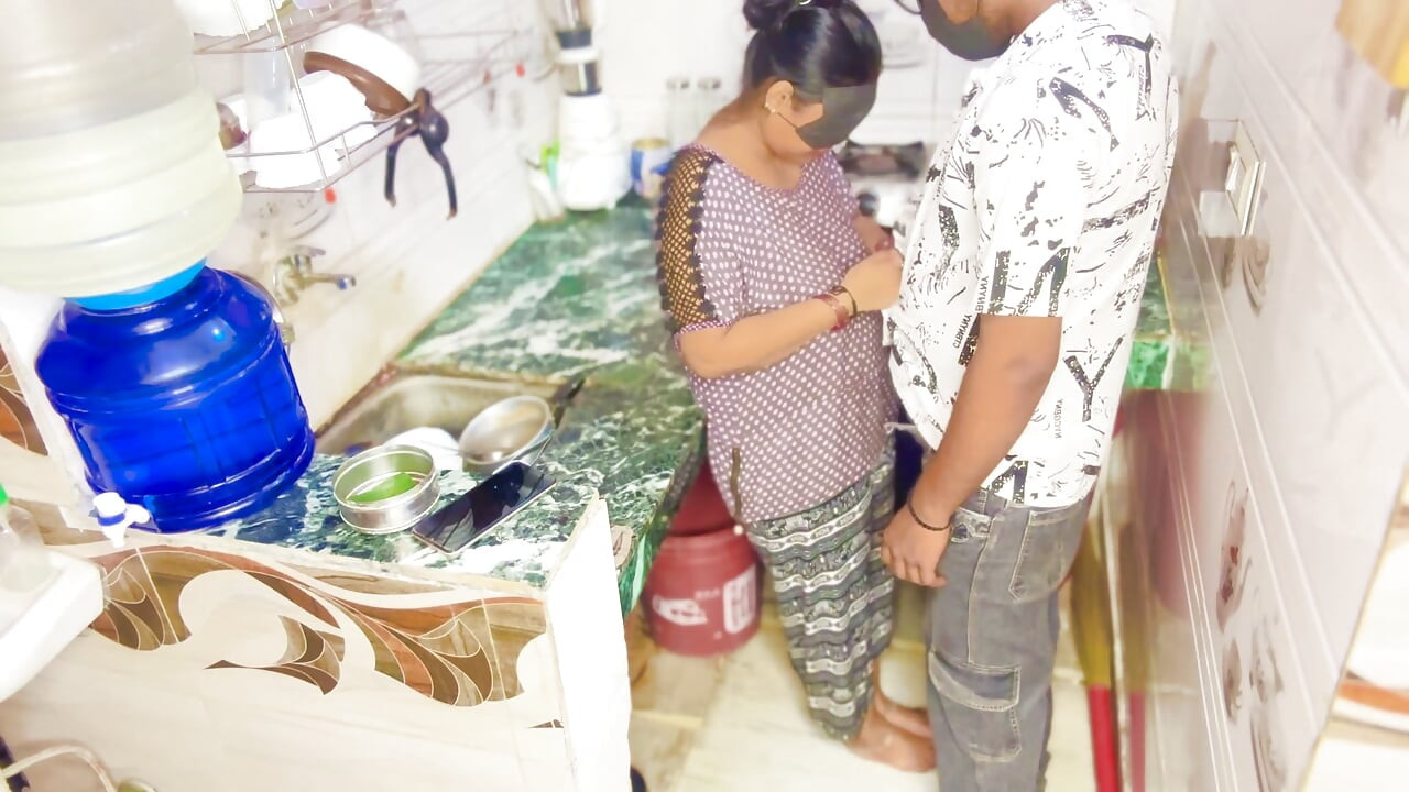 Wife’s Friend Hardcore Sex in Kitchen Non-stop Nude Passion Hindi Video