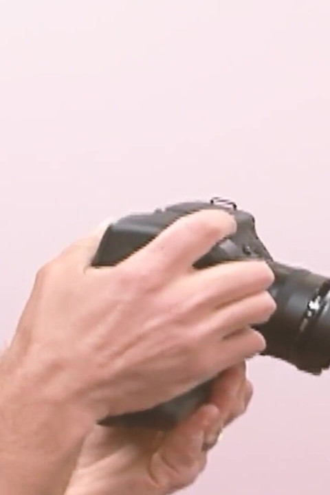 Azgın ev kadınları sahne 3_big memeli kızıl saçlı orta yaşlı seksi kadın fotoğrafçının yarağının tadını çıkarıyor