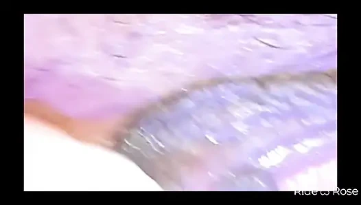 Klein, aber unmöglich aufzuhören anzusehen