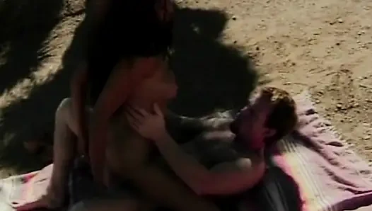 College Geständnisse: Heiße Outdoor-Sexabenteuer