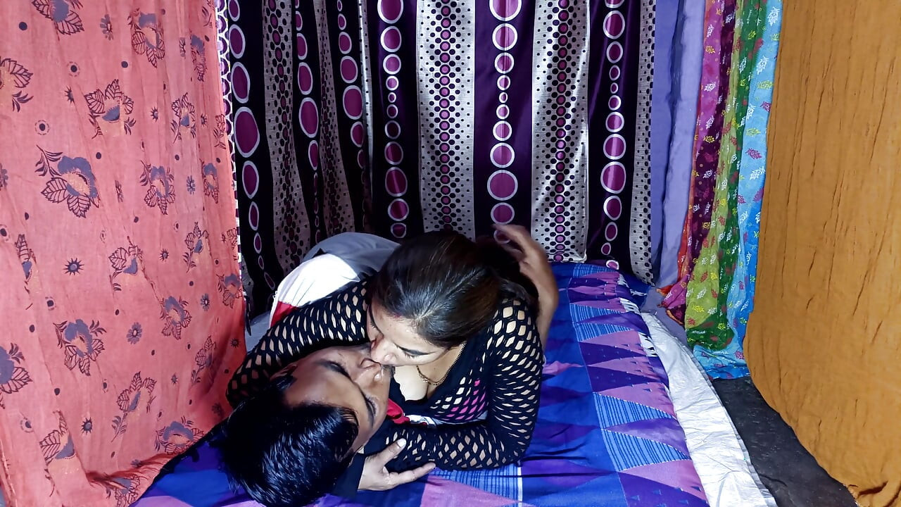 Indian deshi girl hot fuck