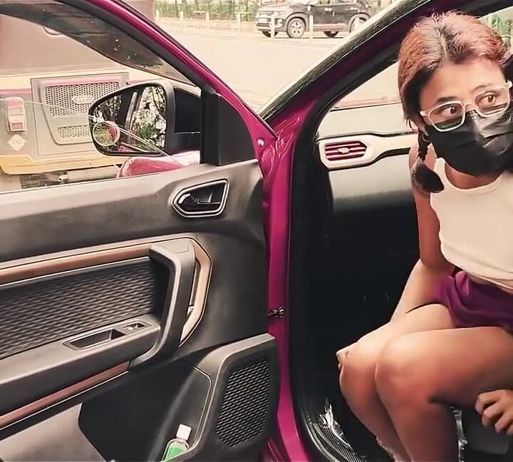 Stranger Car Tyre Squirt, Road Side Pussy Finger and Squirt and Ass Spank