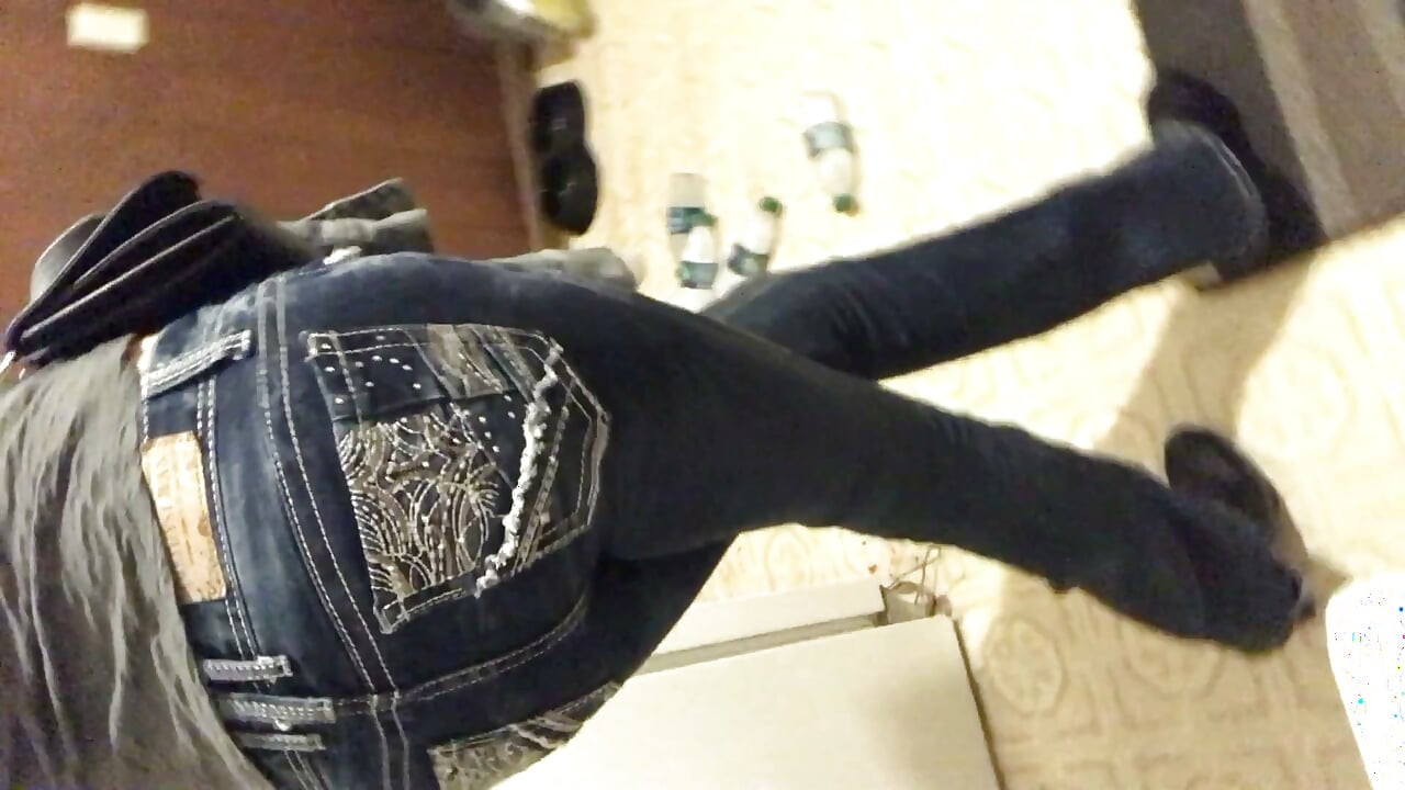 Sexy TransGirl Gets Ready for a Night of Fun!