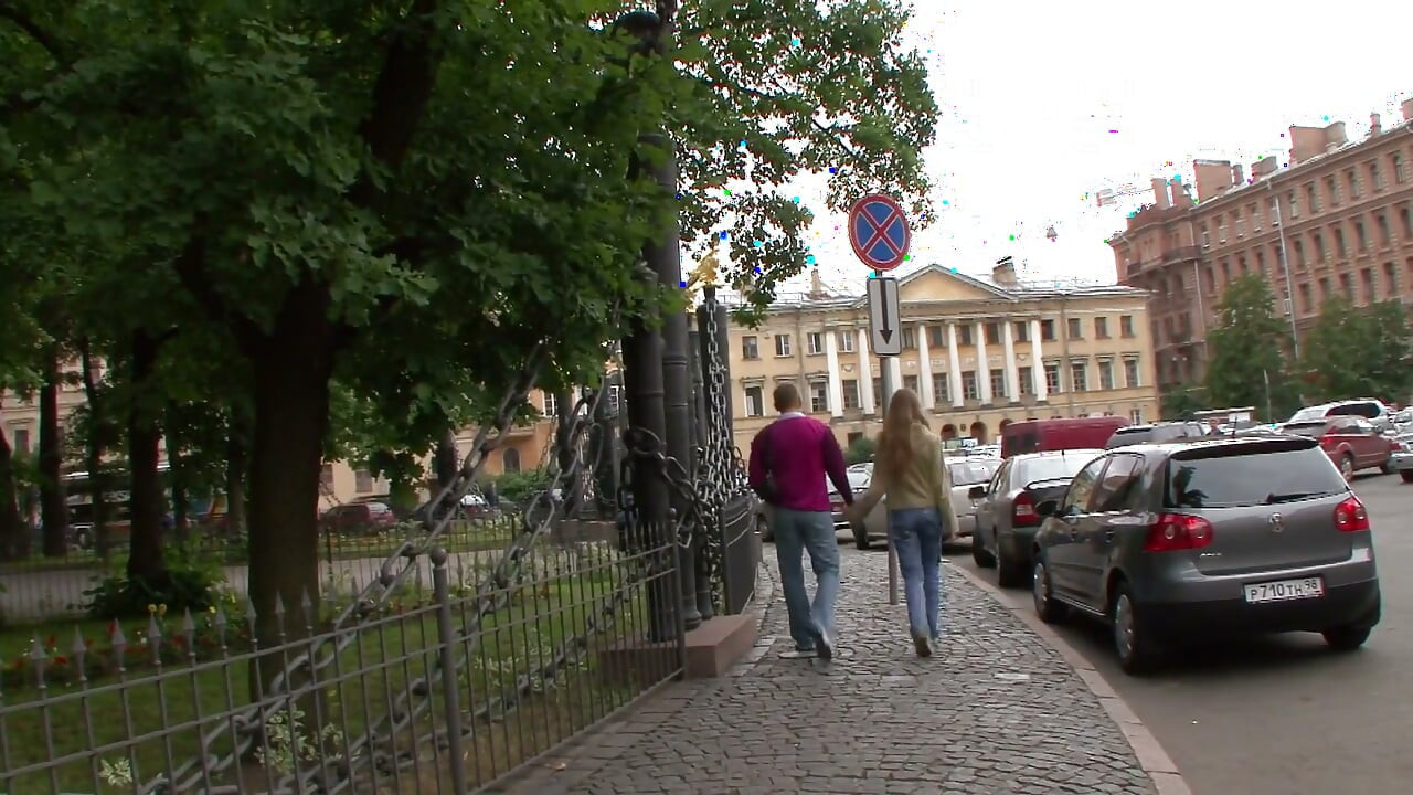 Adolescent futut dur în bucătărie de un tip mai în vârstă