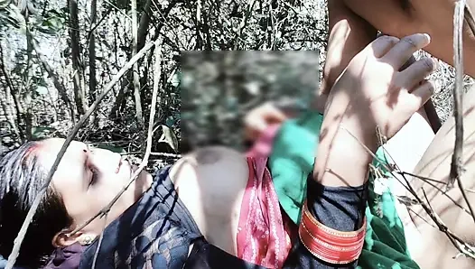 Hot Girlfriend ko jungle mein choda indian MMS, desi village cantik sviral MMS HD Xxxx Hot girl friendko jungle mein pak