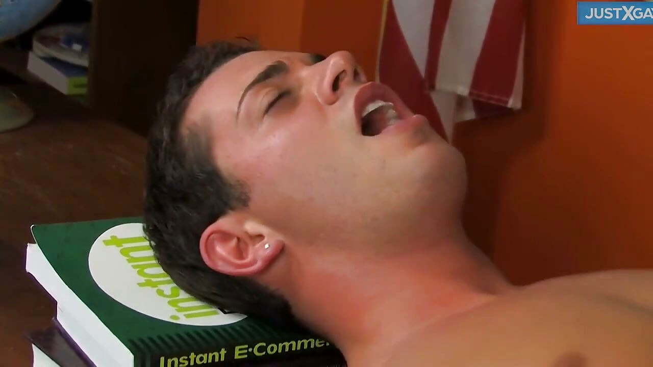 Kalob and Skye Enjoy Intense Bareback Sex on Desk