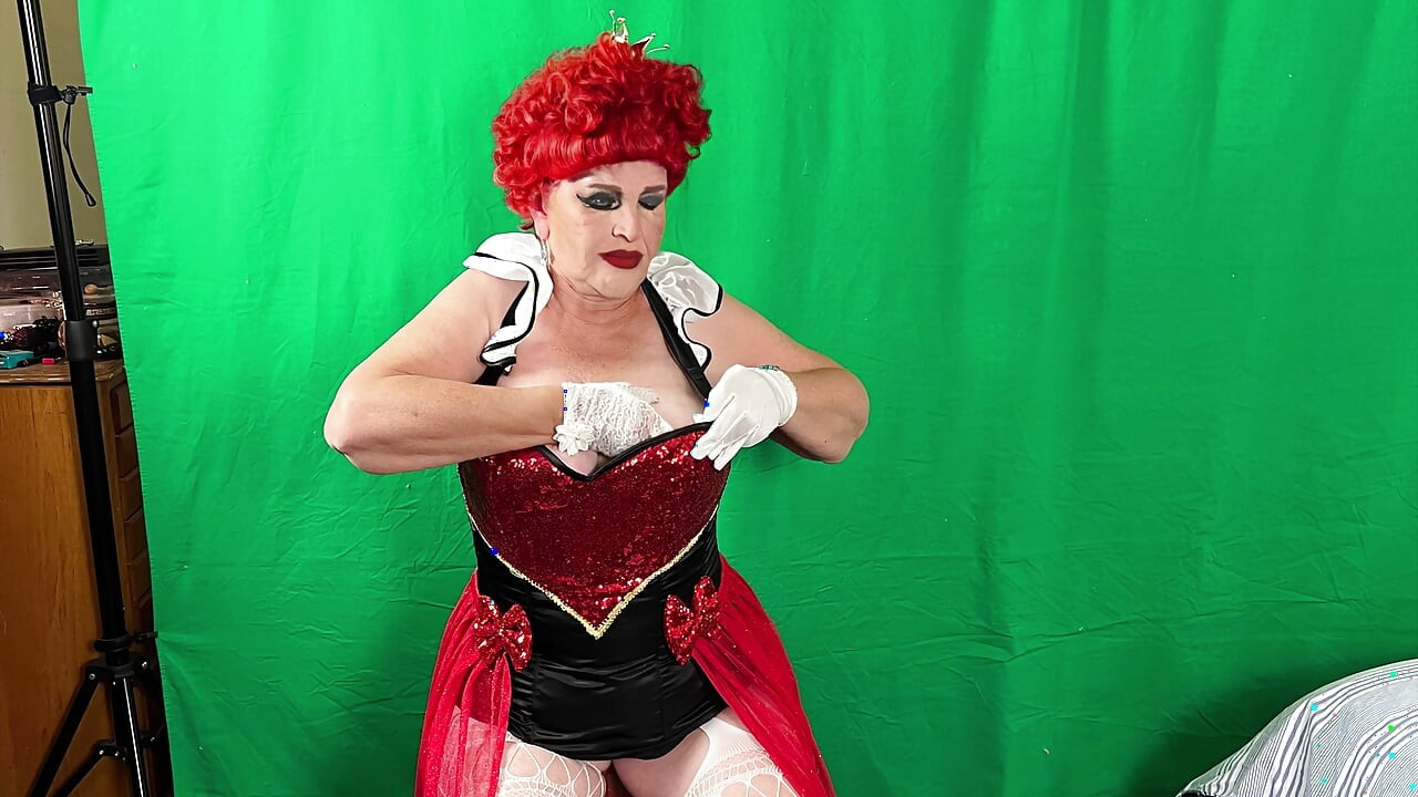The Gilf Queen of Hearts' Suck, Vibrator Play, Fuck Orgasms & Creampie 101325CAMS245M
