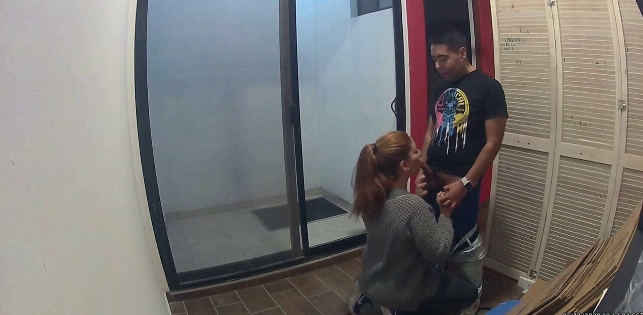 2天在办公室与秘书发生性关系