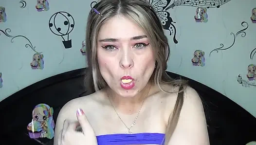 Глотая Огромный Миндаль Без Остановки!!