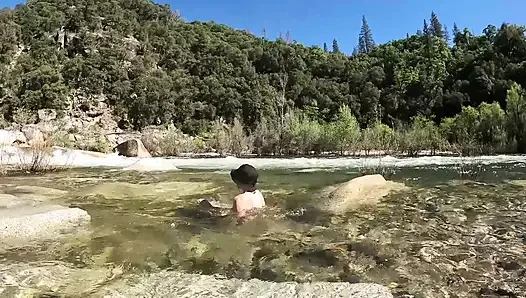Vlog Pantai Telanjang