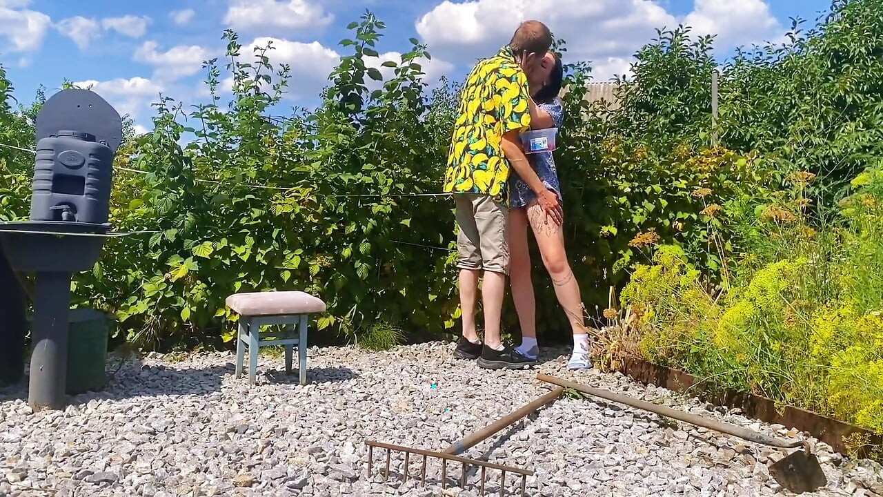 Rough Outdoor Fuck in the Garden While Picking Berries