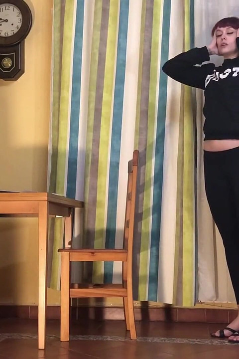 Germe. Show-hide Belly