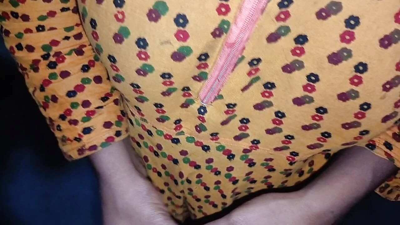 Since my stepbrother wasn't at home, I hard-fucked my Muslim sister-in-law