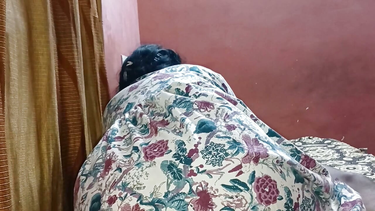 I’m lonely and I got a chance to fuck a house maid