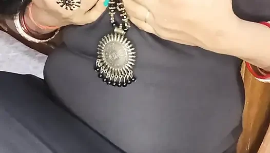 Indian bbw wife showing her figure clear hindi audio fantasy