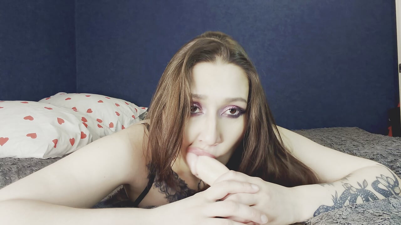 Blowjob dildo pepek creampie sudut pandangan pertama tekak mendalam, pujian berbisik & kawalan
