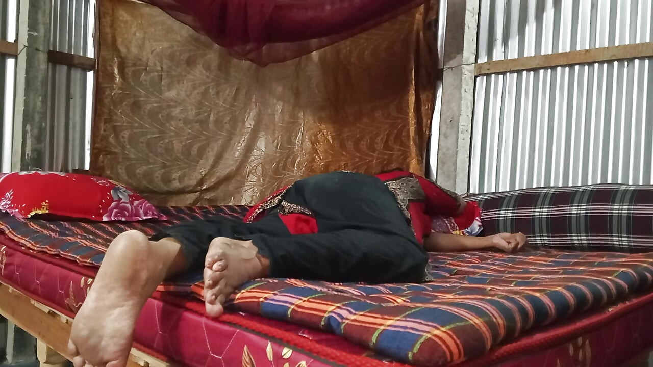 인도 아줌마와 첫 섹스