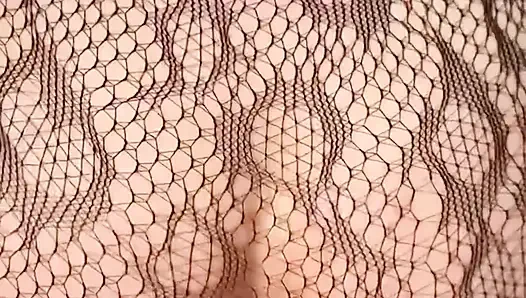 Seks santai sama adik tiriku dengan lingerie jaring-jaring seksi