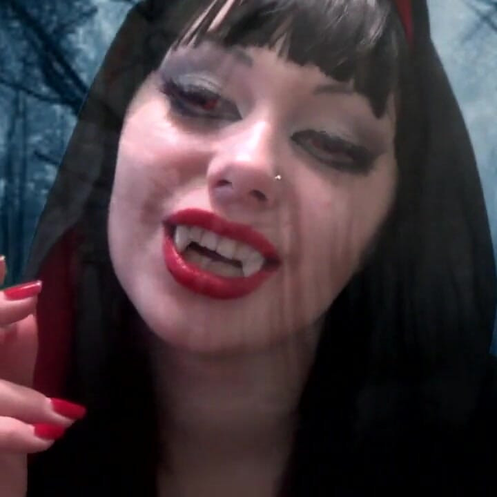 Vampire Mistress will byte you and transform you to her slave