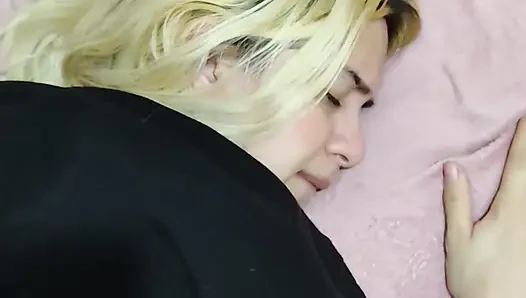 hottie gets on all fours and gets dicked in the uterus