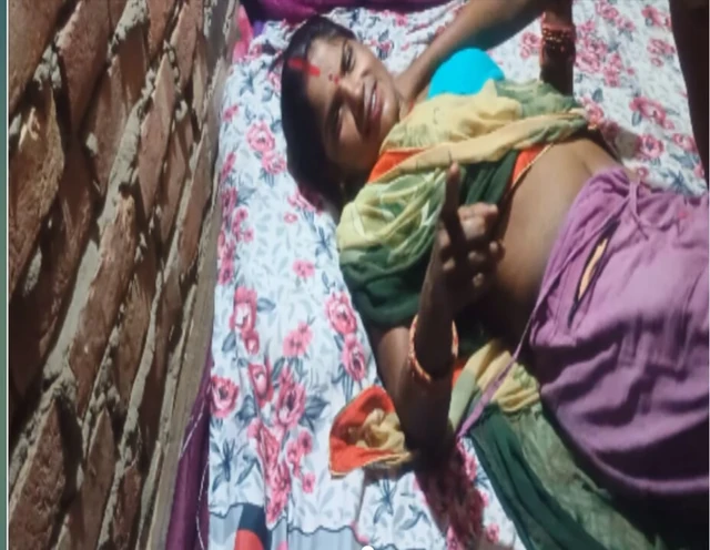 Desi Village bhabhi home made real sex