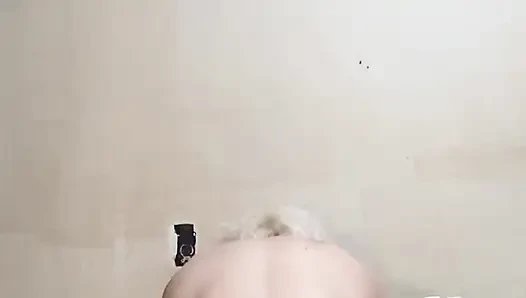 Twerking und squirtende schlampe