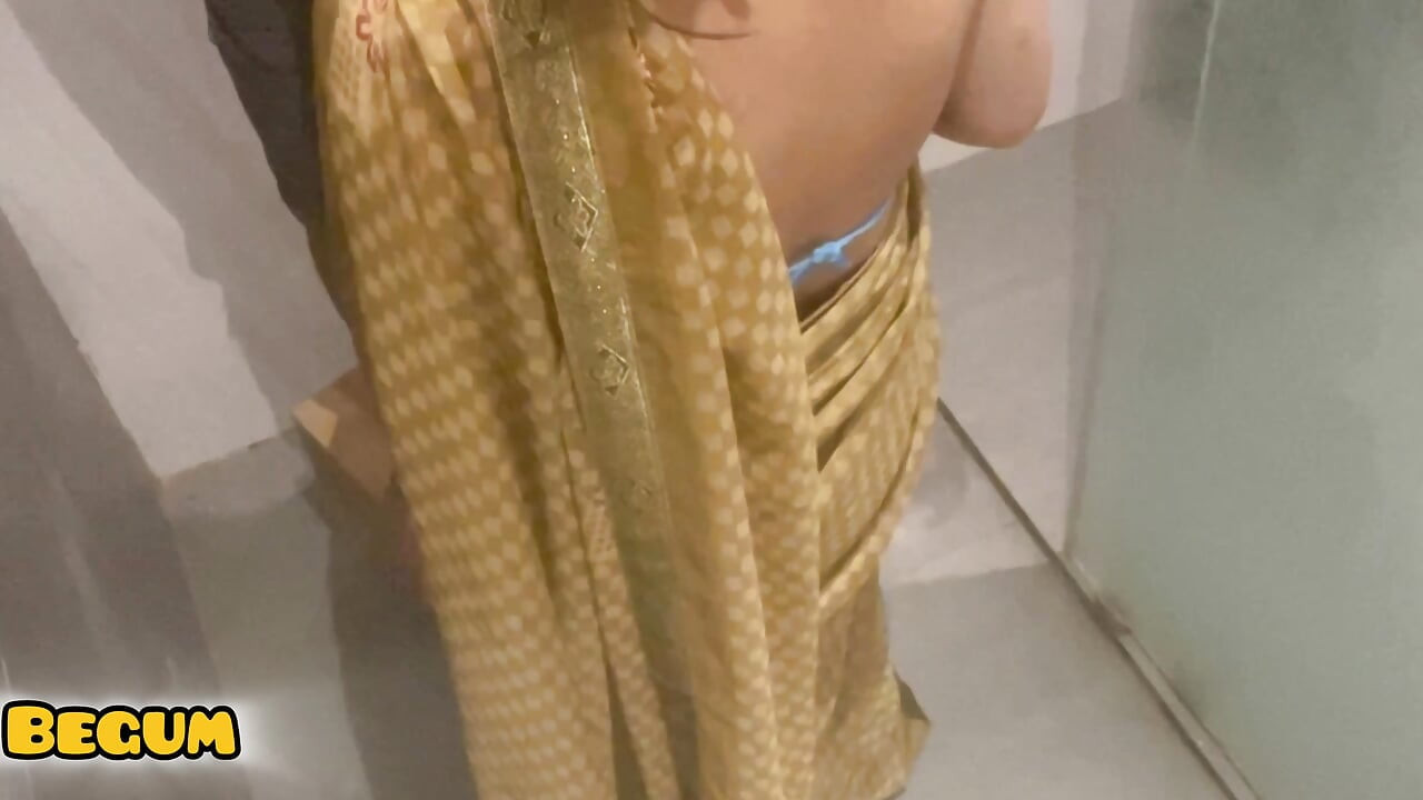 Gyser se Jada Bhabhi Ki choot ka Paani Garam tha..