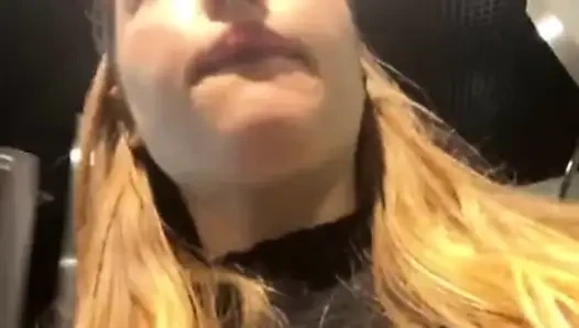 Jucielussie eating pants in public shopping