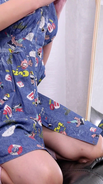 Cutie Cums on Fingers and Toy