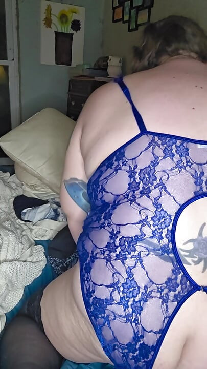 Bbw mặc đồ xanh với DP