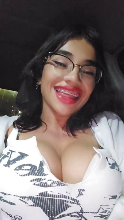 Jerking My Cock While the Driver Go to Home