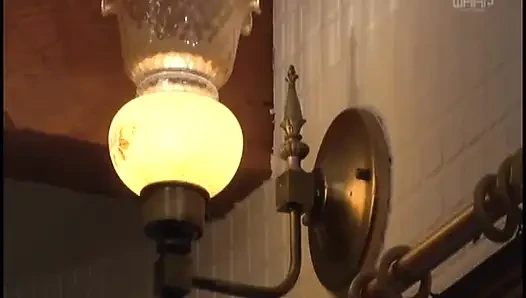 Pembantu rumah tangga lagi asik. Yuriko jatuh ke dalam perangkap kejam ayah mertuanya - 4