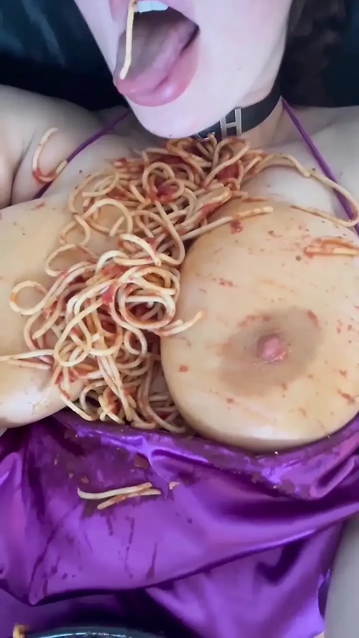 クレイジー・ウィアード・アマチュア・アラビアン・スノーホワイト - ビバリーヒルズ ロサンゼルス アメリカ ポルノスター - 変態的で非常にハードコアなフードフェティッシュコンピレーション