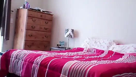 Katerina si ibu kos yang doyan selingkuh ngocok kontol dan intens sampai crot di dalam memeknya!